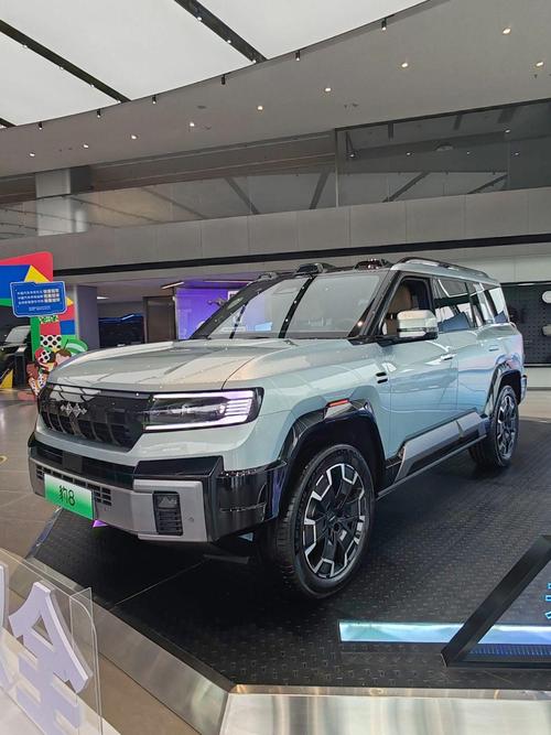 深圳132比亚迪方程豹硬派越野的爆款，英菲尼迪35周年与你共成长